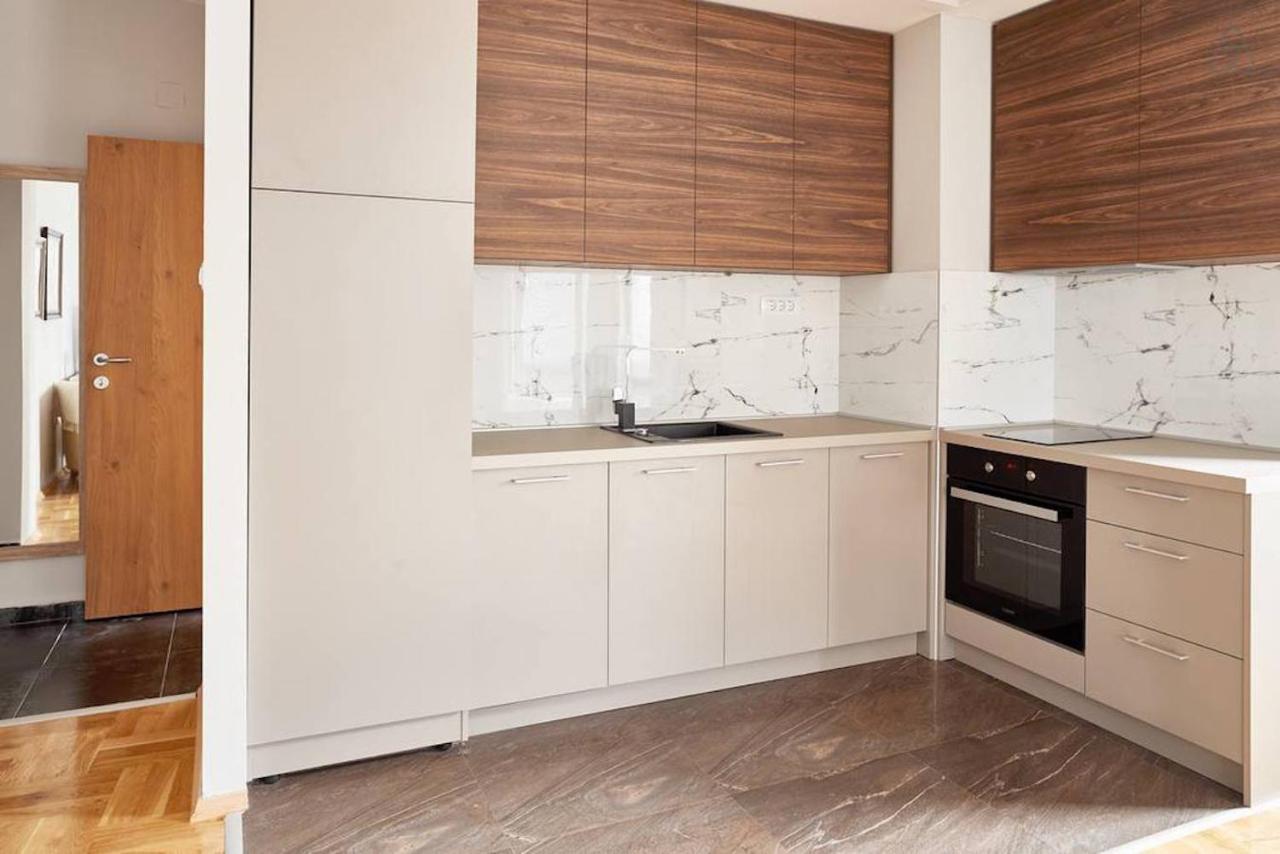 Bright Apartment Near City Center Skopje Eksteriør billede