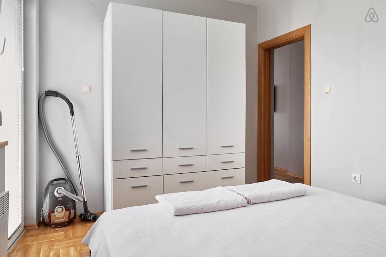 Bright Apartment Near City Center Skopje Eksteriør billede