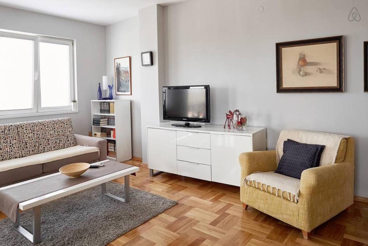 Bright Apartment Near City Center Skopje Eksteriør billede