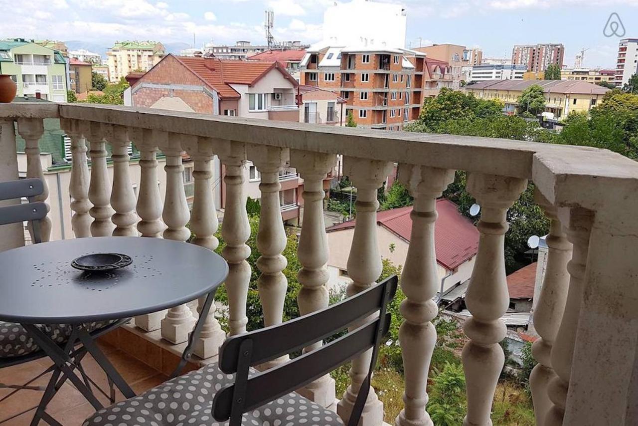 Bright Apartment Near City Center Skopje Eksteriør billede